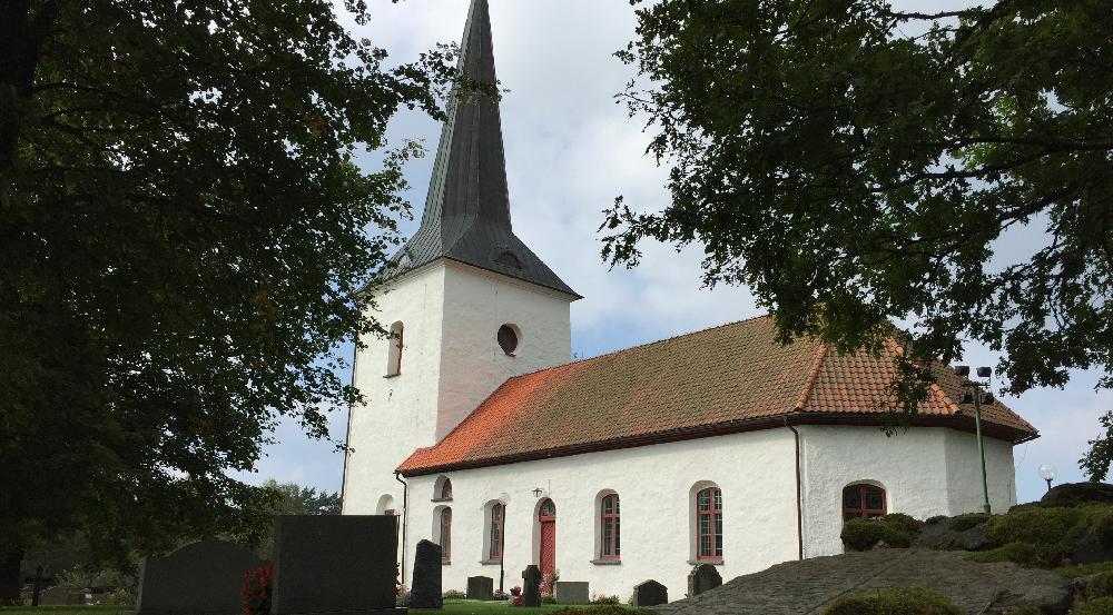Öxnevalla Kyrka-bild1